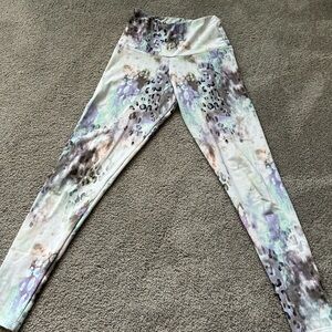 Onzie Women's Multicolor Animal Print Leggings S/M